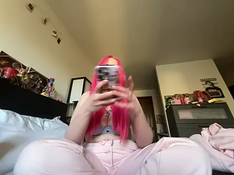 pinkhairfun16 online show from March 11, 2026, 10:48 pm