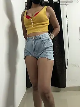 Snapshot of risu_00 chatting on May 7, 2026, 1:25 pm risu 00 online show from May 7, 2026, 1:25 pm