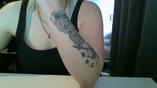 Geileboef28 online show from April 14, 2026, 11:59 am