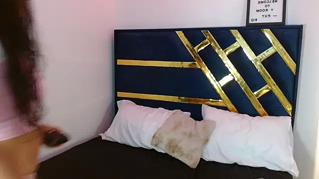 BabyValen69 online show from February 20, 2026, 1:24 pm