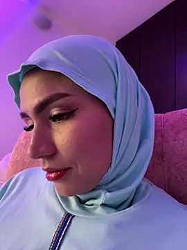 Snapshot of Darsha_Khemu chatting on June 19, 2026, 9:31 pm Darsha Khemu online show from June 19, 2026, 9:31 pm