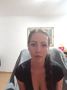 lolycutey online show from February 17, 2026, 6:27 pm