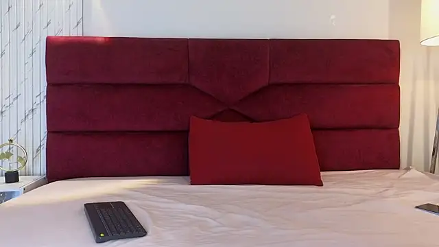 Blue MoonXXX online show from March 30, 2026, 7:04 pm