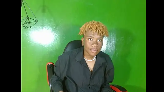 Darkiin FTM online show from February 27, 2026, 3:29 am