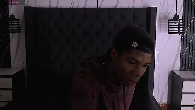 Santiago Ortiz  online show from April 12, 2026, 1:03 pm