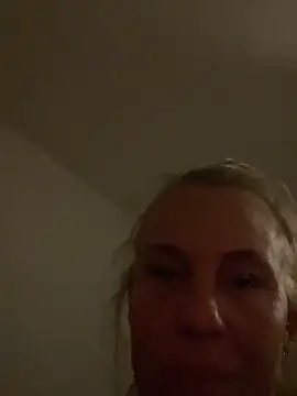 nastyblondemilf online show from February 19, 2026, 7:33 pm