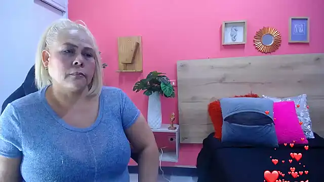 Snapshot of eva_colen50 chatting on June 25, 2026, 6:57 pm eva colen50 online show from June 25, 2026, 6:57 pm