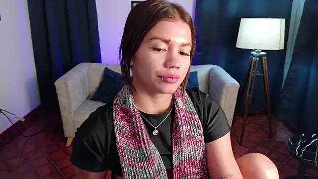 Alessia Monroe  online show from April 21, 2026, 1:42 am