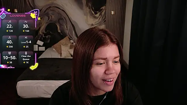 Snapshot of Alessia_Monroe_ chatting on April 23, 2026, 8:43 pm Alessia Monroe online show from April 23, 2026, 8:43 pm