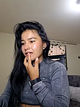 Miiia a online show from February 19, 2026, 7:44 pm