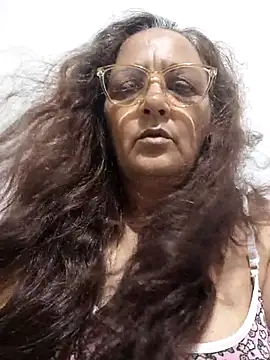 Noemipopi online show from February 17, 2026, 11:13 pm