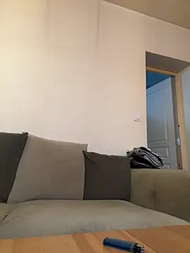 Crevette311 online show from November 26, 2025, 8:58 am