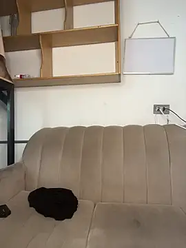 Snapshot of Latingonx chatting on February 19, 2026, 5:10 pm Latingonx online show from February 19, 2026, 5:10 pm