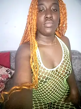 IvyEbony online show from February 25, 2026, 4:45 am