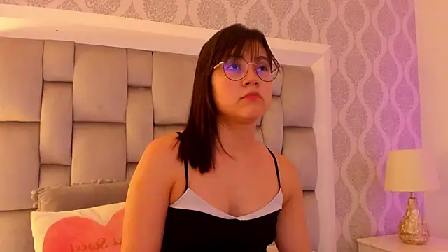 vero domplay online show from April 8, 2026, 3:19 am