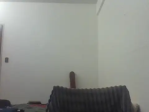 Snapshot of LeCorbu10 chatting on April 17, 2026, 4:48 am LeCorbu10 online show from April 17, 2026, 4:48 am