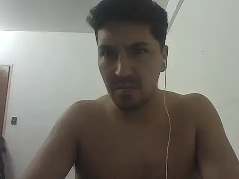 Snapshot of LeCorbu10 chatting on April 23, 2026, 4:52 am LeCorbu10 online show from April 23, 2026, 4:52 am