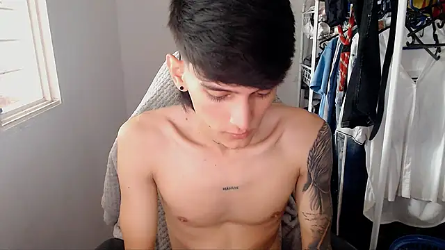 Snapshot of BOY-767 chatting on February 18, 2026, 6:59 pm BOY-767 online show from February 18, 2026, 6:59 pm