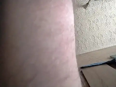 Snapshot of TrickyRebound32 chatting on June 11, 2026, 1:52 pm TrickyRebound32 online show from June 11, 2026, 1:52 pm