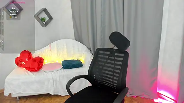 tina xx tina online show from March 9, 2026, 2:37 am