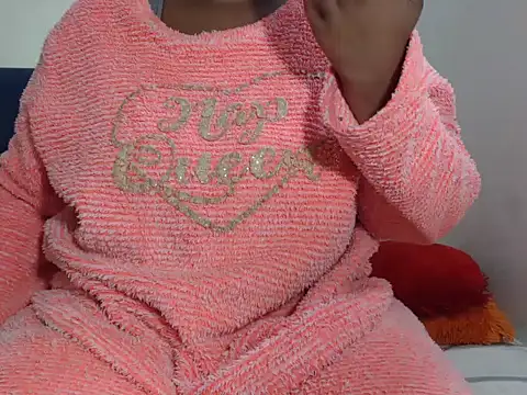 CurvyAssXX21 online show from April 22, 2026, 4:36 pm