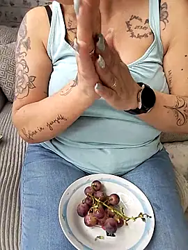 Emma12117 online show from March 11, 2026, 10:20 am