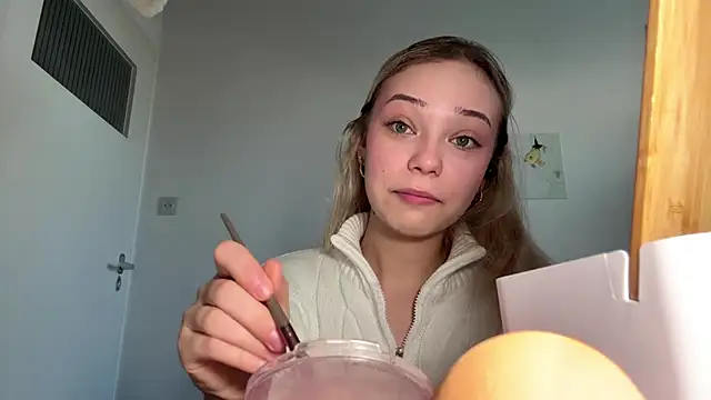 Snapshot of SourMidday chatting on March 2, 2026, 7:09 am SourMidday online show from March 2, 2026, 7:09 am