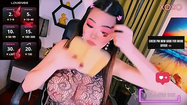HugeSurpriseLianeTs online show from May 14, 2026, 5:43 pm