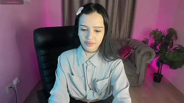 CamillaStars online show from March 2, 2026, 1:51 pm