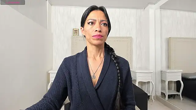 FernandaAvilax online show from March 28, 2026, 11:50 pm