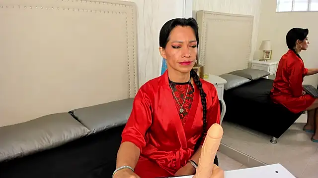 Snapshot of FernandaAvilax chatting on May 28, 2026, 6:03 pm FernandaAvilax online show from May 28, 2026, 6:03 pm
