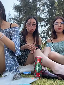 Snapshot of mila699_ chatting on February 19, 2026, 8:06 pm mila699 online show from February 19, 2026, 8:06 pm