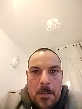 Snapshot of morenitoymorena chatting on April 5, 2026, 7:31 pm morenitoymorena online show from April 5, 2026, 7:31 pm