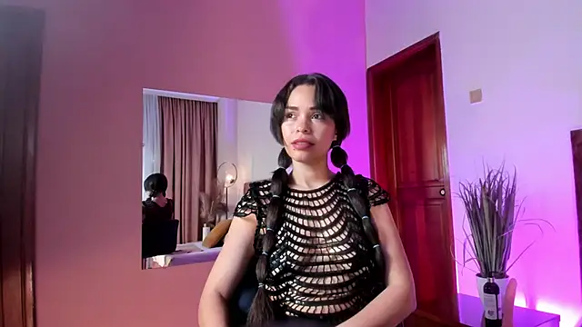 KatrionaNyx online show from April 13, 2026, 12:31 pm