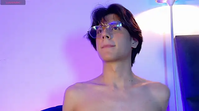 lui x dust online show from April 11, 2026, 7:45 am