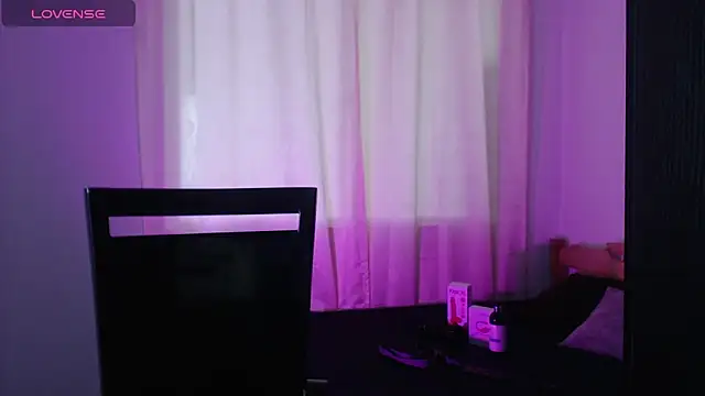 Snapshot of _Moon_rose chatting on February 28, 2026, 2:06 pm Moon rose online show from February 28, 2026, 2:06 pm