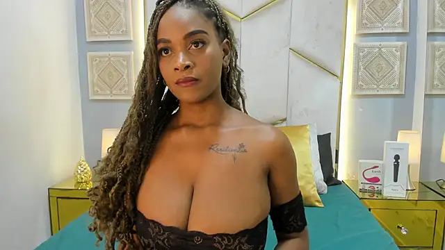 Snapshot of KarinaaCoxx chatting on March 1, 2026, 1:11 pm KarinaaCoxx online show from March 1, 2026, 1:11 pm