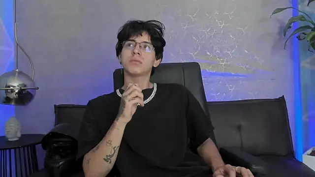 Snapshot of Angel_scott2 chatting on February 22, 2026, 11:23 am Angel scott2 online show from February 22, 2026, 11:23 am