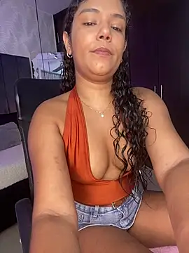 Miaafoxx   online show from April 13, 2026, 7:51 pm