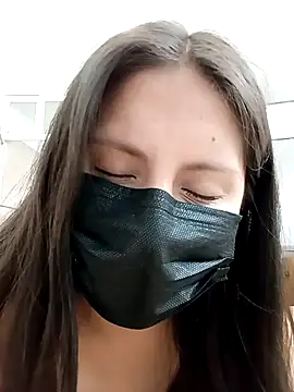 Rosyshadow online show from April 5, 2026, 9:43 pm