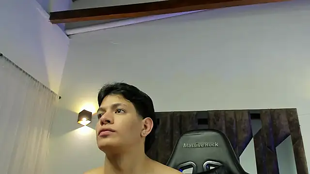 TonyPetrovjs online show from April 12, 2026, 4:32 pm