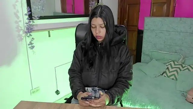 Snapshot of Aysha_winxs chatting on June 11, 2026, 3:14 am Aysha winxs online show from June 11, 2026, 3:14 am