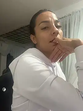 yesica2507 online show from April 2, 2026, 12:18 am