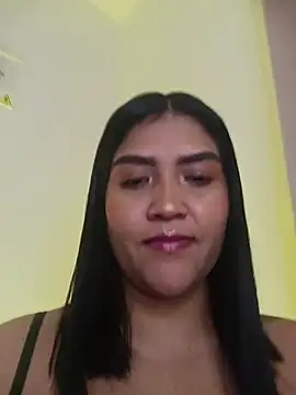 Snapshot of EmiliaVincenzo chatting on February 26, 2026, 2:55 am EmiliaVincenzo online show from February 26, 2026, 2:55 am