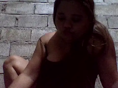 sweetlyn31 online show from June 24, 2026, 9:56 pm