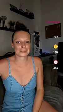 Snapshot of ZaramourXMrX chatting on July 16, 2026, 7:00 pm ZaramourXMrX online show from July 16, 2026, 7:00 pm