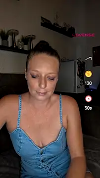 Snapshot of ZaramourXMrX chatting on July 6, 2026, 7:27 pm ZaramourXMrX online show from July 6, 2026, 7:27 pm