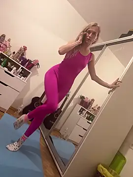 Faiiry  online show from February 27, 2026, 2:23 am