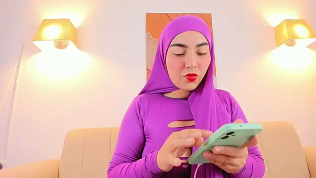 Malika Noor online show from April 15, 2026, 3:16 pm