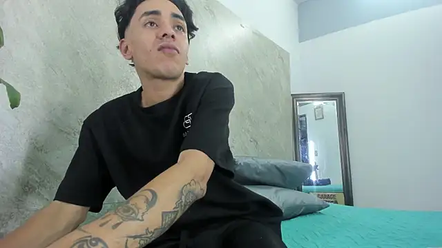 Mick-lollipop online show from April 10, 2026, 7:43 pm